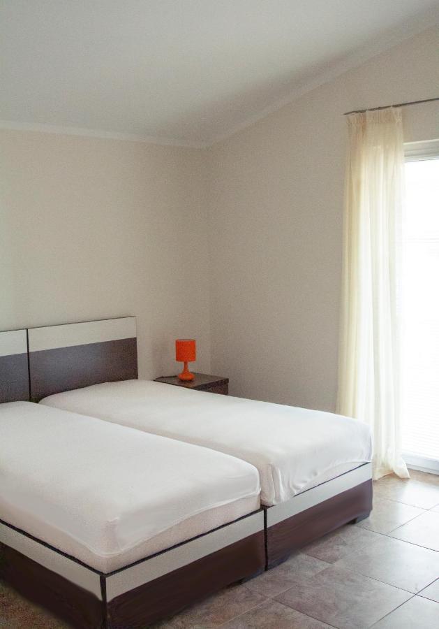 Hostel "Kraljica Snezna " Sutomore Bagian luar foto
