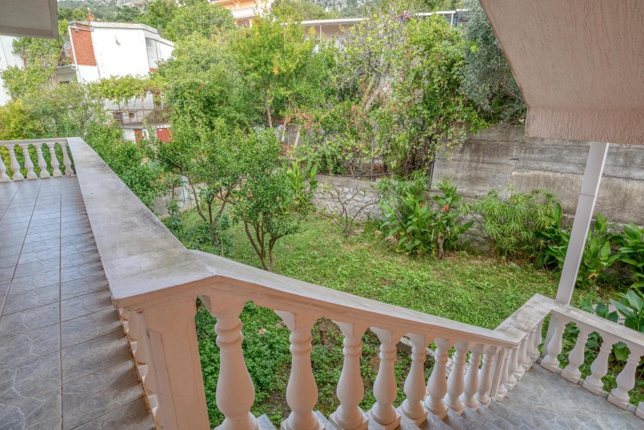 Hostel "Kraljica Snezna " Sutomore Bagian luar foto